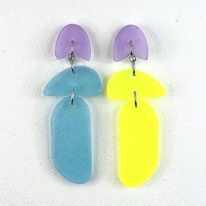 OSLO – Boucles d&rsquo;oreilles résine artisanales – Bijou créateur pièce unique | Bisoustore