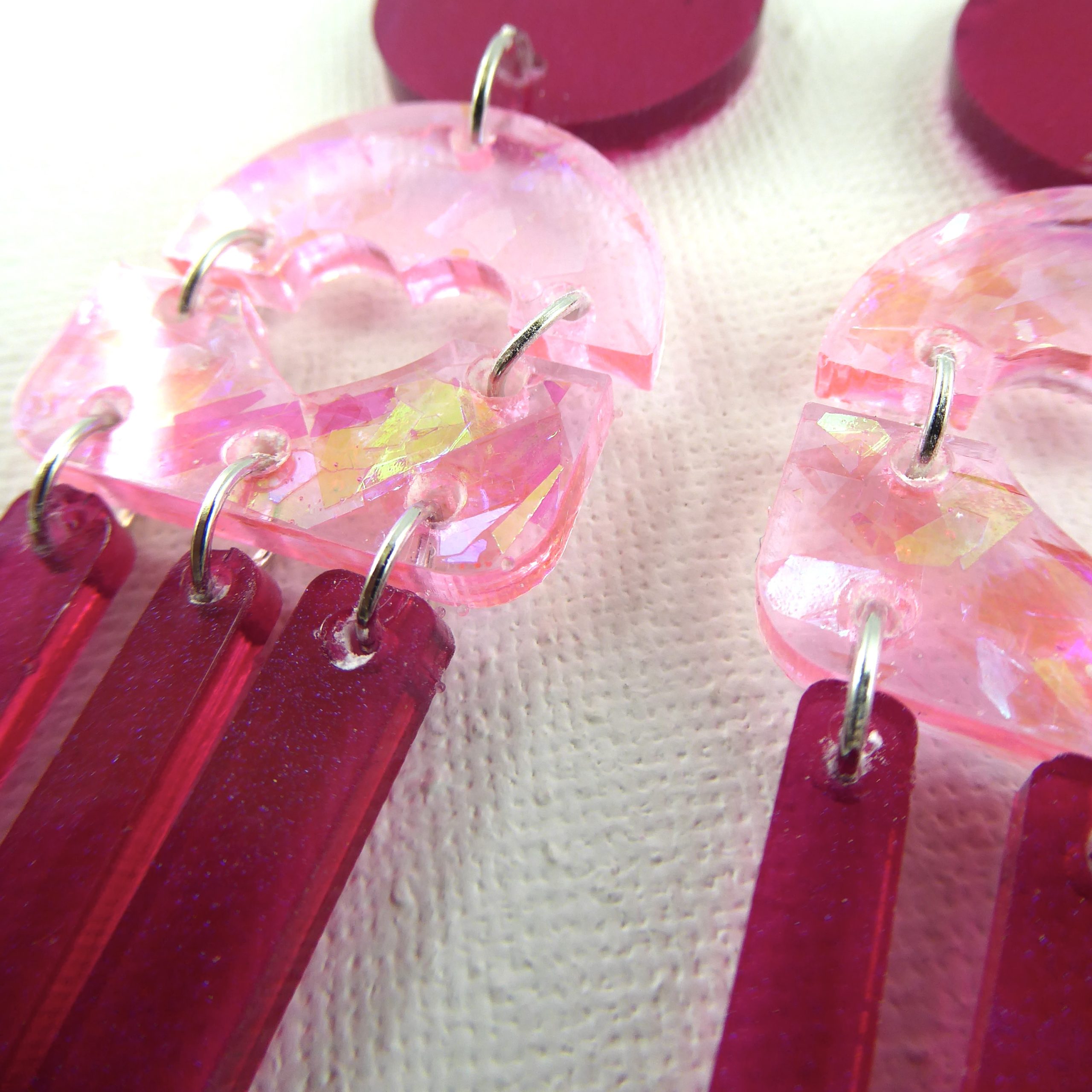 MADAME EST SERVIE – Boucles d'oreilles résine artisanales – Bijou créateur pièce unique | Bisoustore – Image 2