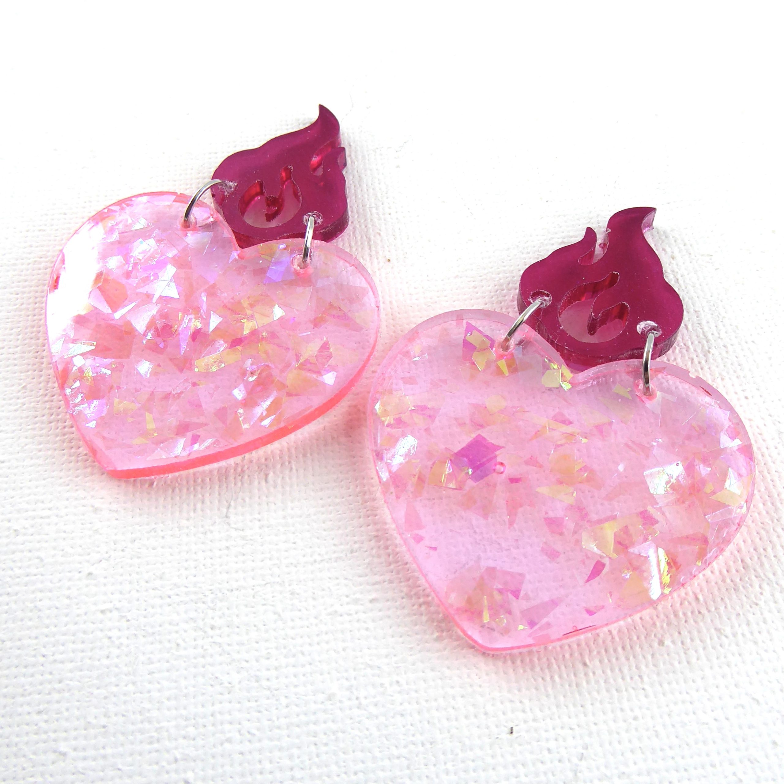 SACRED HEART – Boucles d'oreilles résine artisanales – Bijou créateur pièce unique | Bisoustore – Image 3
