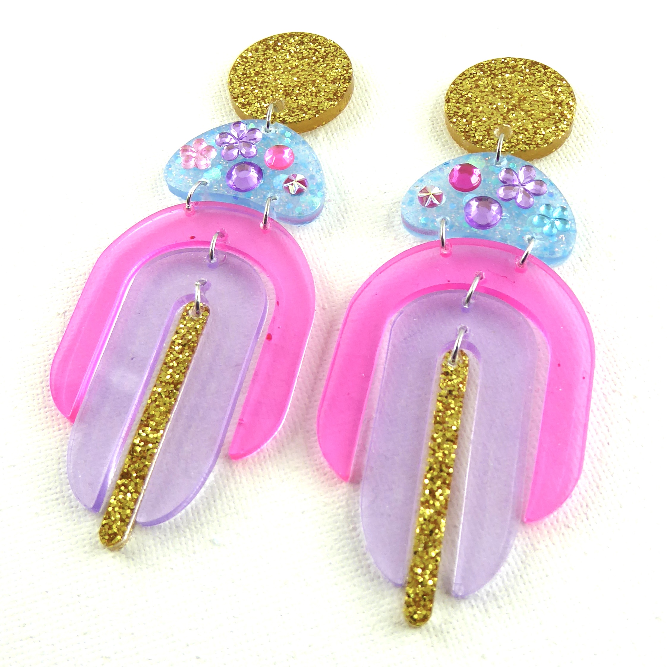 Barbie 9 - Série spéciale, boucles d'oreilles faits mains en résine époxy. – Image 5