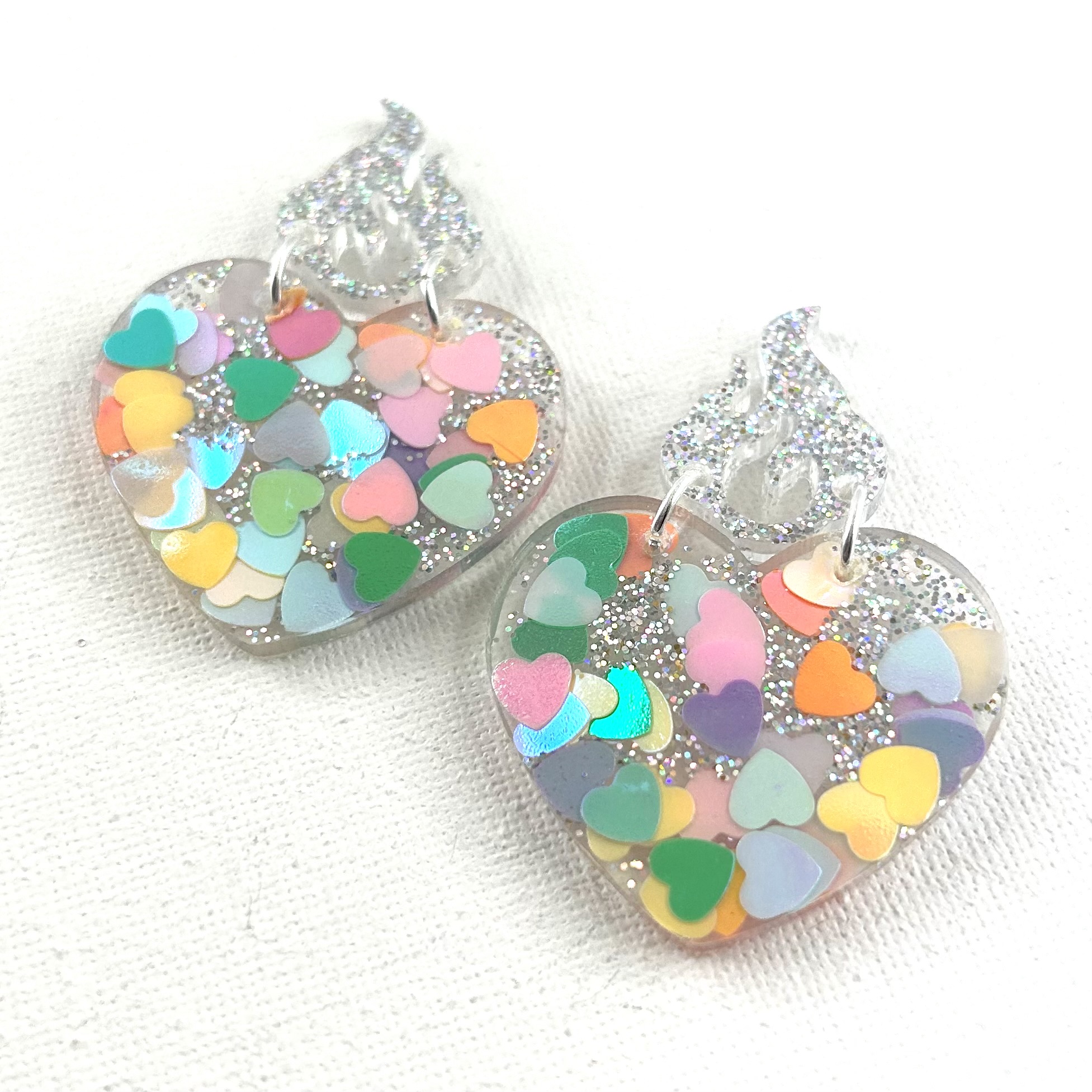 SACRED HEART – Boucles d'oreilles résine artisanales – Bijou créateur pièce unique | Bisoustore – Image 3