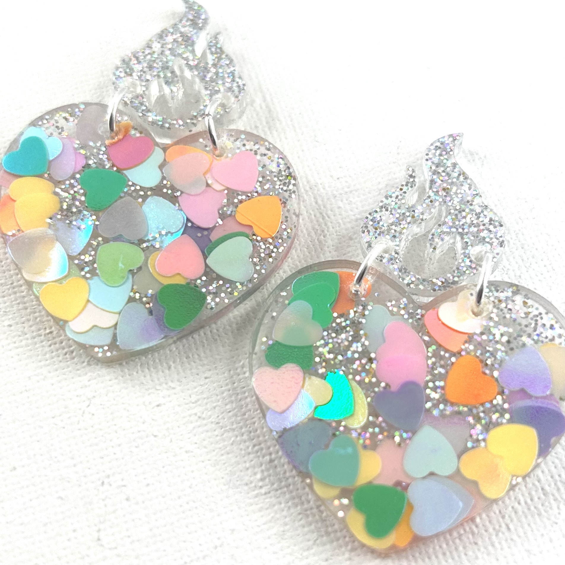 SACRED HEART – Boucles d'oreilles résine artisanales – Bijou créateur pièce unique | Bisoustore – Image 2